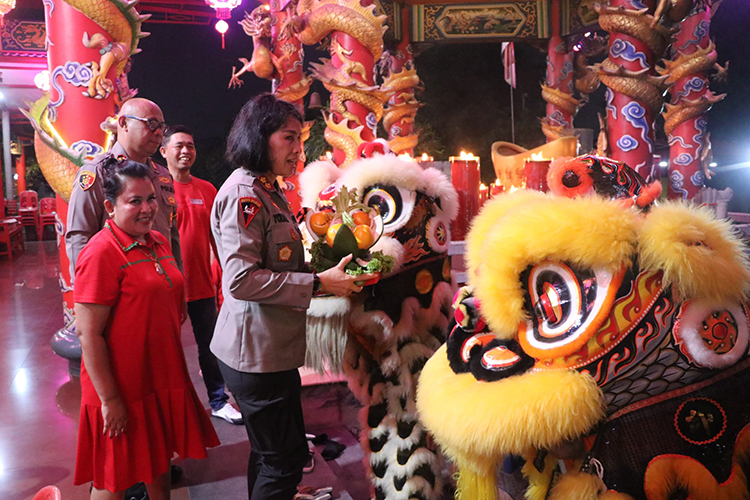 Aman dan Kondusif, Kapolres Metro Tangerang Kota Tinjau Perayaan Ibadah Imlek 2575